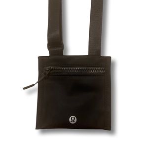 LuLu Lemon Crossbody bag